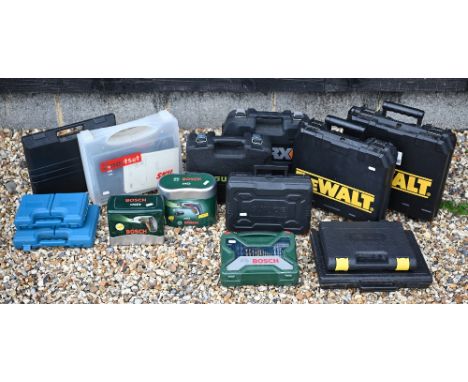 A large quantity group of battery power tools - mostly unused - including two DeWalt drill/drivers Bosch and other brands, ji