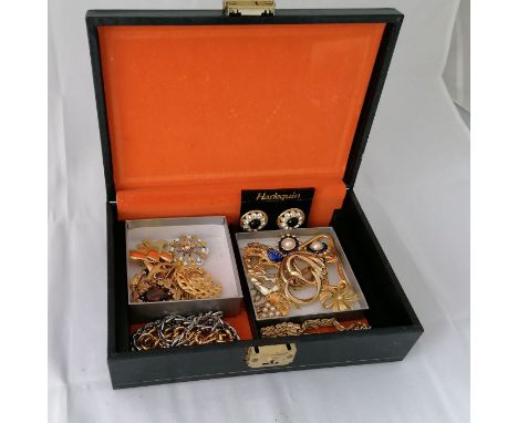 A collection of quality costume jewellery to include Monet, Napier, Joan Rivers, Harlequin, Trifari, Wrap Trap and others in 