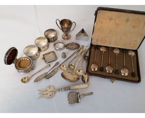 A collection of silver. Comprising a cased set of six coffee bean spoons (one as found without coffee bean); a tortoise shell