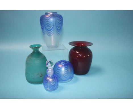 Three pieces of Wallace and Saunders Art glass, a (Michael) Nourot ruby red glass vase and green glass vase (5)