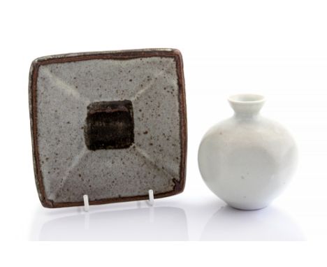 A David Leach Studio Pottery stoneware vase, along with a David Leach Studio Pottery stoneware square dish, vase 11cm high, d