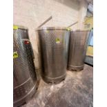 GW Kent 1,500 Litter Stainless Steel Flat Bottom Holding Vessel/Tank with Floating Lid for Distiller