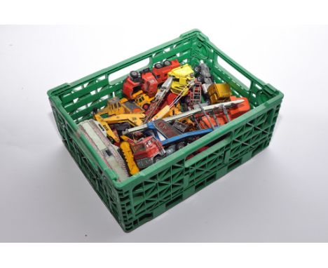 An interesting tray of diecast truck and construction models comprising issues from various makers, including Corgi, Matchbox