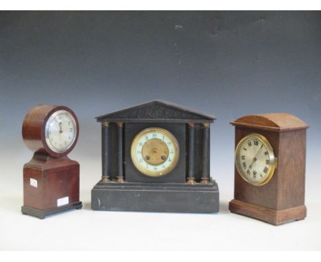 Three various mantel clocks, including one late Victorian black marble case clock (3)  