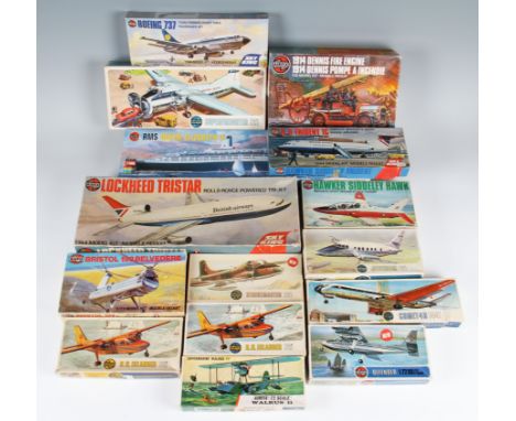 A group of thirteen Airfix aviation model kits to include; Boeing 737, Superfreighter, H.S. Trident 1C, Lockheed Tristar, Haw