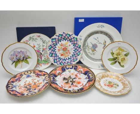 A Boor Derby Imari bowl, a similar plate, possibly Worcester,  one other Chamberlain's Worcester example and various other pl