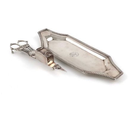 A George III silver snuffer tray and scissor snuffers, the tray by David Hennell, London 1801, the snuffers with marker's mar