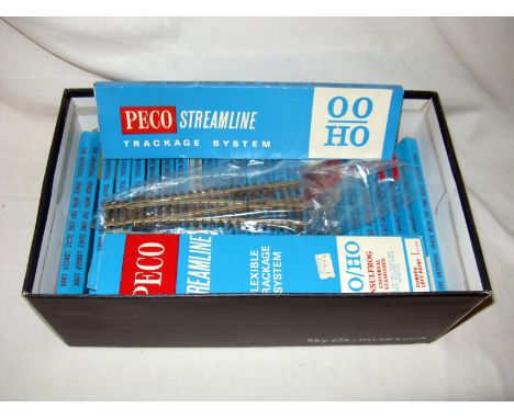 PECO Points x 26 - SL91X x 9 , SL92X x 13, SL86X and SL87X - all working with no broken Sleepers in Good original sleeves mos