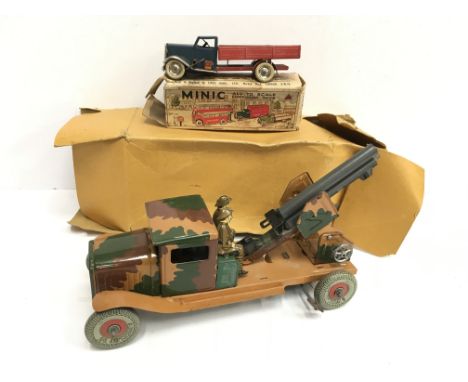 Mettoy (England) 4-Wheeled Tinplate Army Lorry: clockwork model fitted with mounted Anti-Aircraft Gun, 2 x tinplate soldier f
