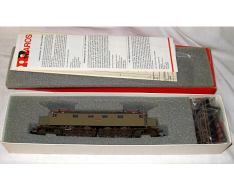 RIVAROSSI HO 1407 Italian Railways Grey First Series E428 2-BO BO-2 O/H Electric Locomotive. Mint in a Near Mint Box with Ins