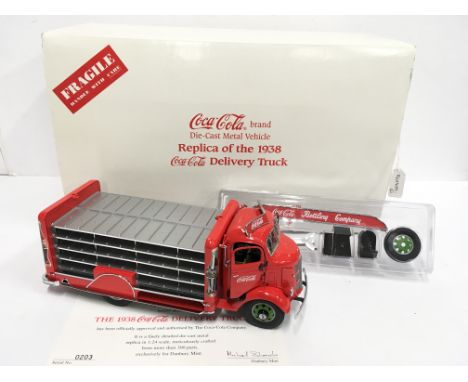 Danbury Mint 1/24 scale Coca Cola 1938 Delivery Truck #0203. M and boxed with certificate and accessories. 