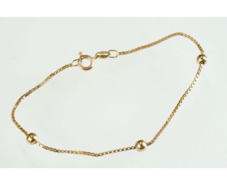 9ct gold bracelet, box link chain with three bead spacers, bolt ring clasp, length approx 18cm 