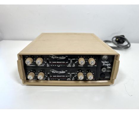 Valley People Dyna-Mite Model 410-2 Dual-Channel Limiter / Expander / GateOPERATIONAL STATUS: (B) Tested and working - powers