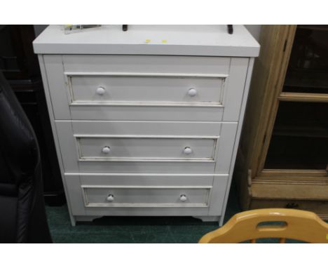 White 3 drawer chest of drawers with ceramic handles