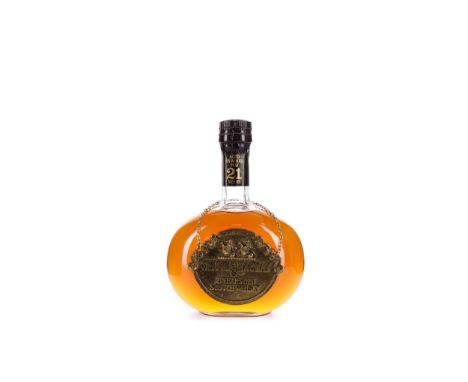 WHYTE &amp; MACKAY 21 YEARS OLD Blended Scotch Whisky 70cl, 43% volume.