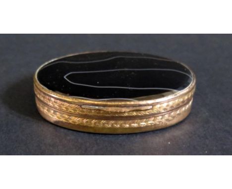 A 19th Century Banded Agate and Papier Mache Snuff Box with mother of pearl inlay, 6.5x5cm 