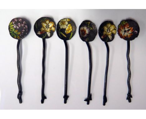 A Set of Six Chinese Silver and Floral Enamel Decorated Tea Spoons, 57g 