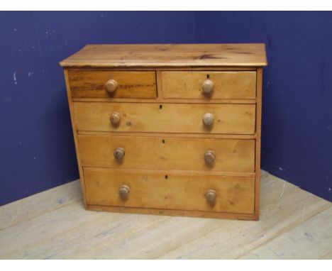 Modern computer desk 84Hx72x35cm, 4 drawer pine chest 103x44cm; pine 4 shelf bookcase 108Hx107Lx20L cm 