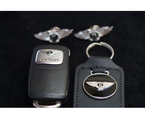 Bentley key fob, key ring &amp; 2 label badges 