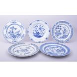 FIVE CHINESE BLUE AND WHITE PORCELAIN DISHES, (af), (5).