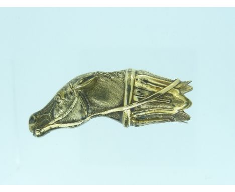 A Swain and Isaac brass horse whip Finial, in the form of a horse's head, approx 2 ¼ in (6cm) 
