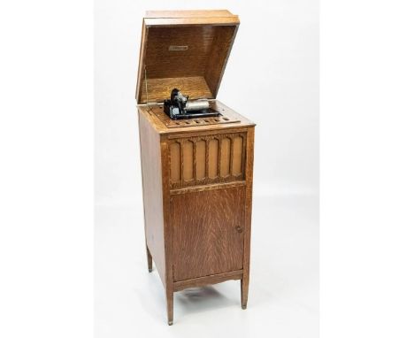 Edison Amberola 75 cylinder phonograph in tiger oak case, that has some loss of lacquer, with early-style mechanism with spee