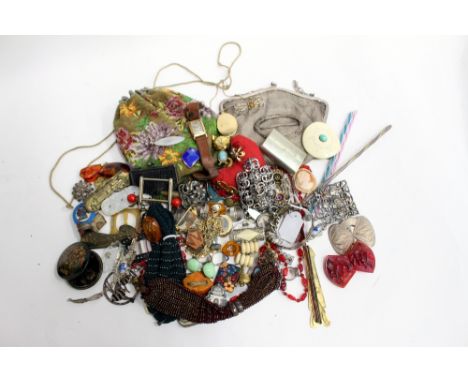 A COLLECTION OF ASSORTED COSTUME JEWELLERY to include buckles, brooches, cut steel items, snuff boxes, misers purse, vintage 