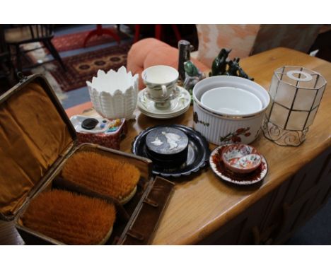 A SMALL QUANTITY OF VARIOUS MISCELLANEOUS ITEMS  to include a teacup and three saucers designed by Eric Ravilious, a papier m