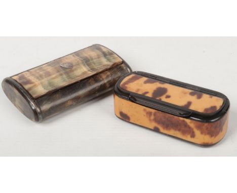 An early 19th century Scottish horn table snuff box and a tortoiseshell vesta box. Horn box 9.25cm wide.  Hinge detached and 