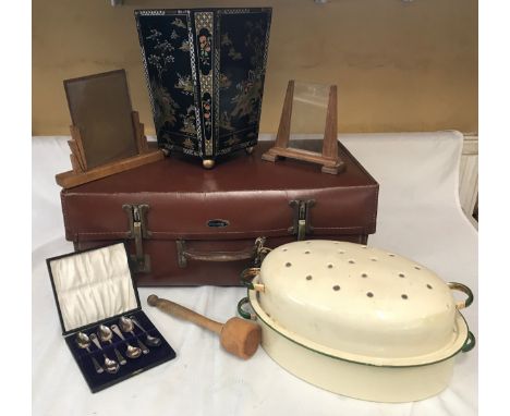 A mixed lot comprising a dreadnought cardboard suitcase with key, Japanese style lacquered metal waste bin 30cms h, two oak p