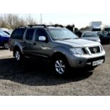 Nissan Navara 2.5 DCI 190 4WD Tekna CrewCab 2015 '65 Reg' Sat Nav - A/C
