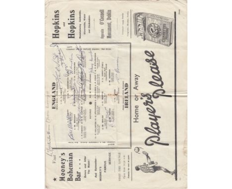 IRISH REPUBLIC - ENGLAND 46    Official programme, Irish Republic v England, 30/9/46 at Dalymount Park, Dublin, England won t