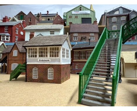 Scenic Model Resin, Plastic & Card Railway Buildings including Hornby Hobbies & Bachmann. (40+)Hornby and Bachmann Resin (19)