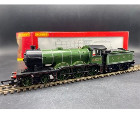 Hornby R2156A Class B12 4-6-0 8537 in LNER Green - Tested Runner(400g). Condition Report: - Locomotive - GoodBox - Poor