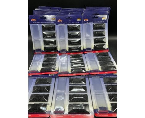 28 packs of Bachmann 44-551 Scenecraft Coal Loads for 4 wheel wagons x 4(2800g)As new Some loads may be dislodged within pack