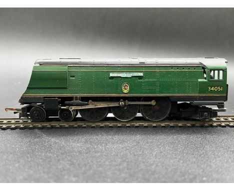 Triang R356.S Battle of Britain Class 4-6-2 34051 'Winston Churchill' in BR green without Tender - Tested Non Runner(300g)Ver
