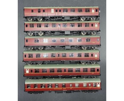 6 OO gauge Bachmann Mk1 Maroon coaches(700g)Bachmann Branchline 39-101B BR Mk1 RU restaurant car E1930 in BR maroonBachmann B