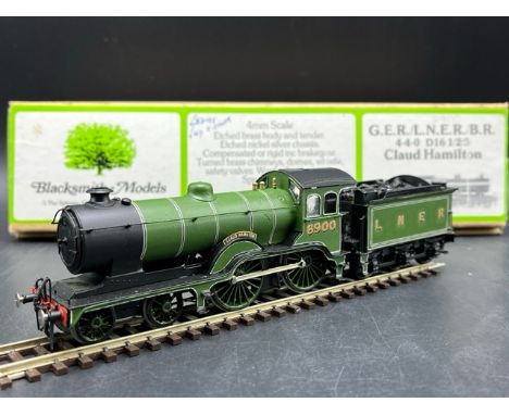 Kit-built OO gauge Class D16 4-4-0 8783 Claud Hamilton in LNER Green livery steam locomotive, Tested Runner (700g)Blacksmith 