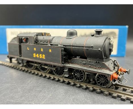 Kit-built OO gauge Class A5 4-6-2 5452 in BR Black livery Steam locomotive, Tested Non Runner (700g)Maker - Nu-cast LNER A5 N