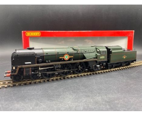 Hornby TMC64 Rebuilt Merchant Navy Class 4-6-2 35022 'Holland-America Line' in BR Green - special edition of 250 for TMC - Te