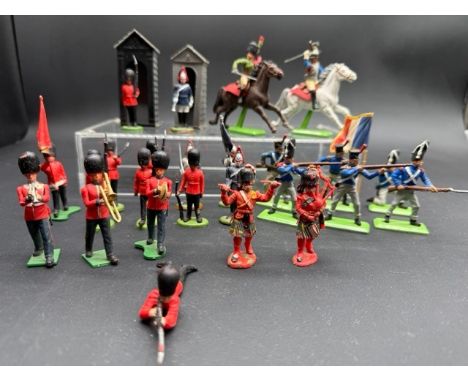 Britains 1960s Deetail & Crescent Plastic Military Figures with Metal and Plastic Bases. (500g). (26).Including Queens Guards