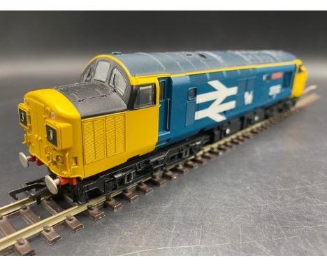 Bachmann Branchline 32-790A Class 37/0 37012 "Loch Rannoch" in BR large logo blue - Tested Runner with bi directional lights 