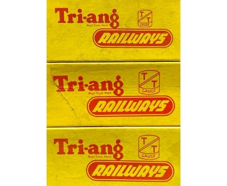Triang Railways TT model railway collection, includes 3 boxed locomotives, 7 coaches (6 boxed) and 14 wagons/tankers (11 boxe