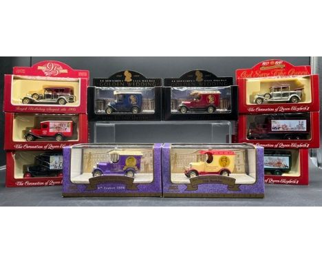10 Lledo die-cast Royal commemorative models(1700g)Boxes show minimal shelf wear, models appear dust free and I suspect undis