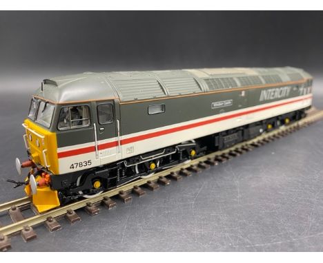 Bachmann Branchline 31-650Z Class 47/8 47835 'Windsor Castle' in Intercity Swallow Livery - Tested Runner with bi directional