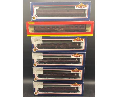 Six OO gauge boxed BR Maroon coaches(1250g)Hornby R4131A 68ft Dining Car in BR maroon M230MBachmann Branchline 34-650 63ft. T