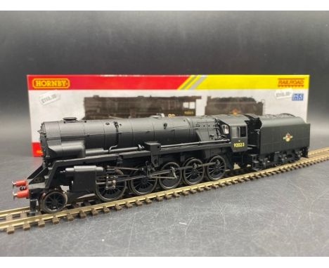 Hornby R3274 Class 9F 2-10-0 92023 with Crosti boiler in BR Black with late crest - Tested Runner(600g)Railroad range. Condit