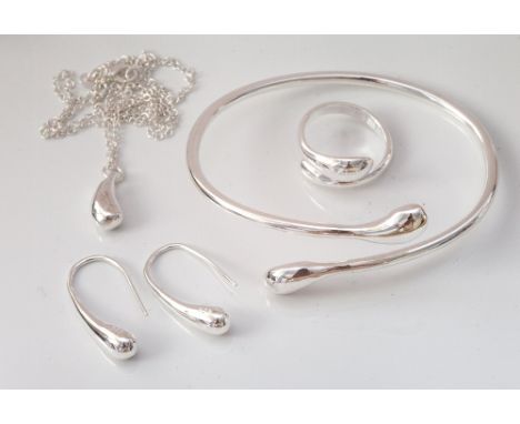 Large sterling silver teardrop shaped torque bangle, matching dress ring, drop earrings and a pendant all stamped 925