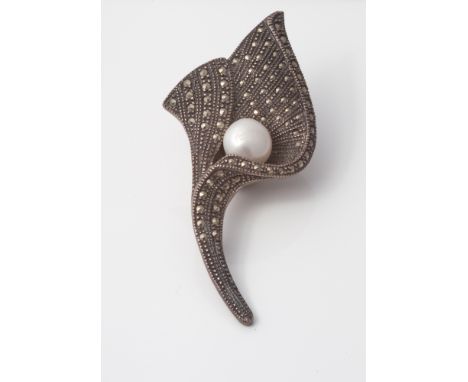Vintage silver marcasite and pearl brooch