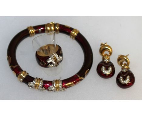 A GOOD 18K GOLD AND ENAMEL FIDIA GIOIELLI DIAMOND SET BRACELET, DROP EARRINGS AND RING.